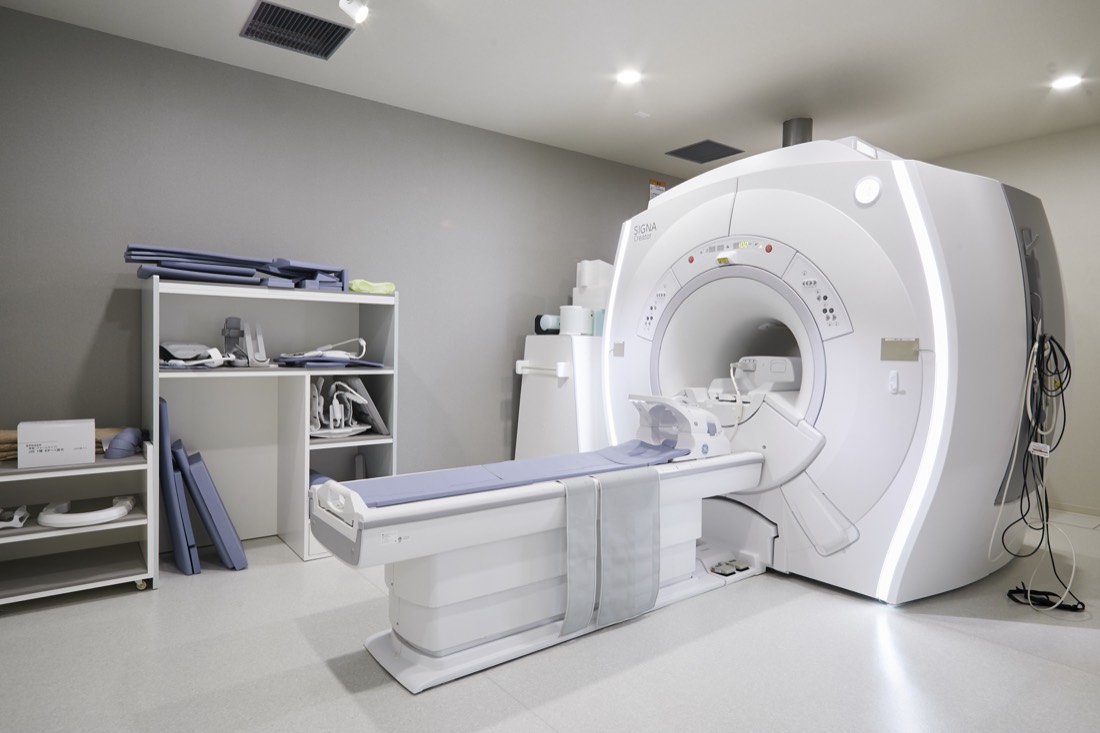 いわた脳神経外科クリニックのMRI室。脳も脊椎も評価できる即日MRI